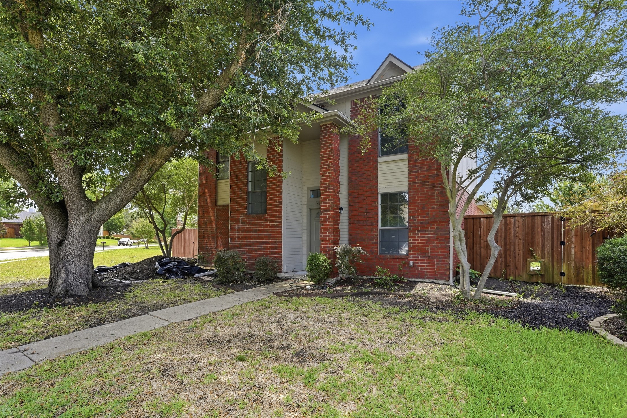 2142 Falcon Ridge Drive Carrollton TX 75010