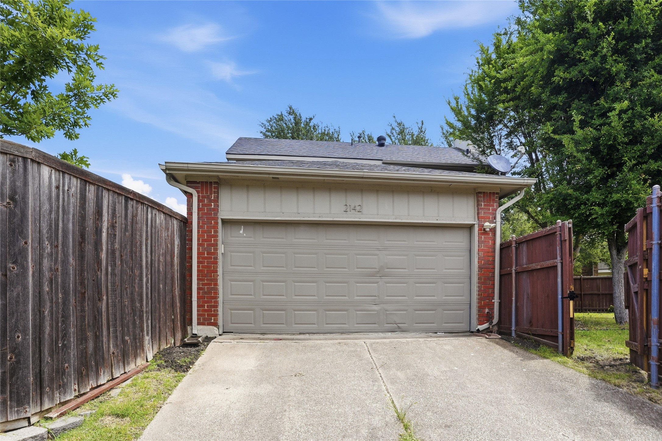 2142 Falcon Ridge Drive Carrollton TX 75010