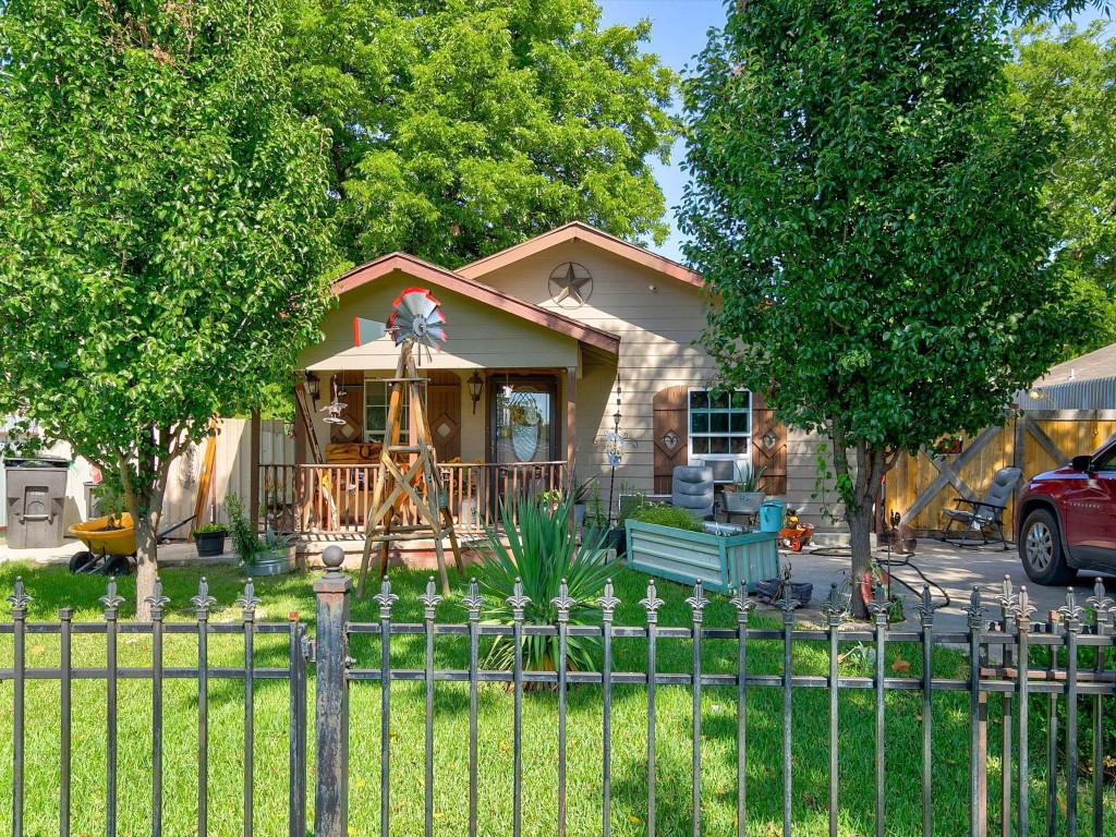 3433 Wayside Avenue Fort Worth TX 76110