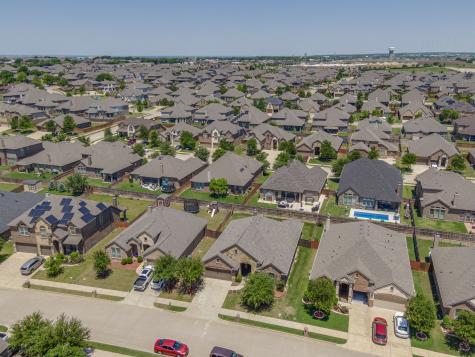 417 Ashlawn Drive Midlothian TX 76065