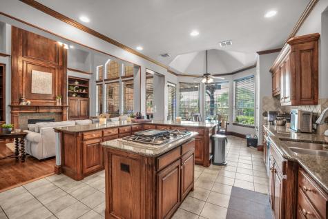 1818 Saint Johns Avenue Allen TX 75002