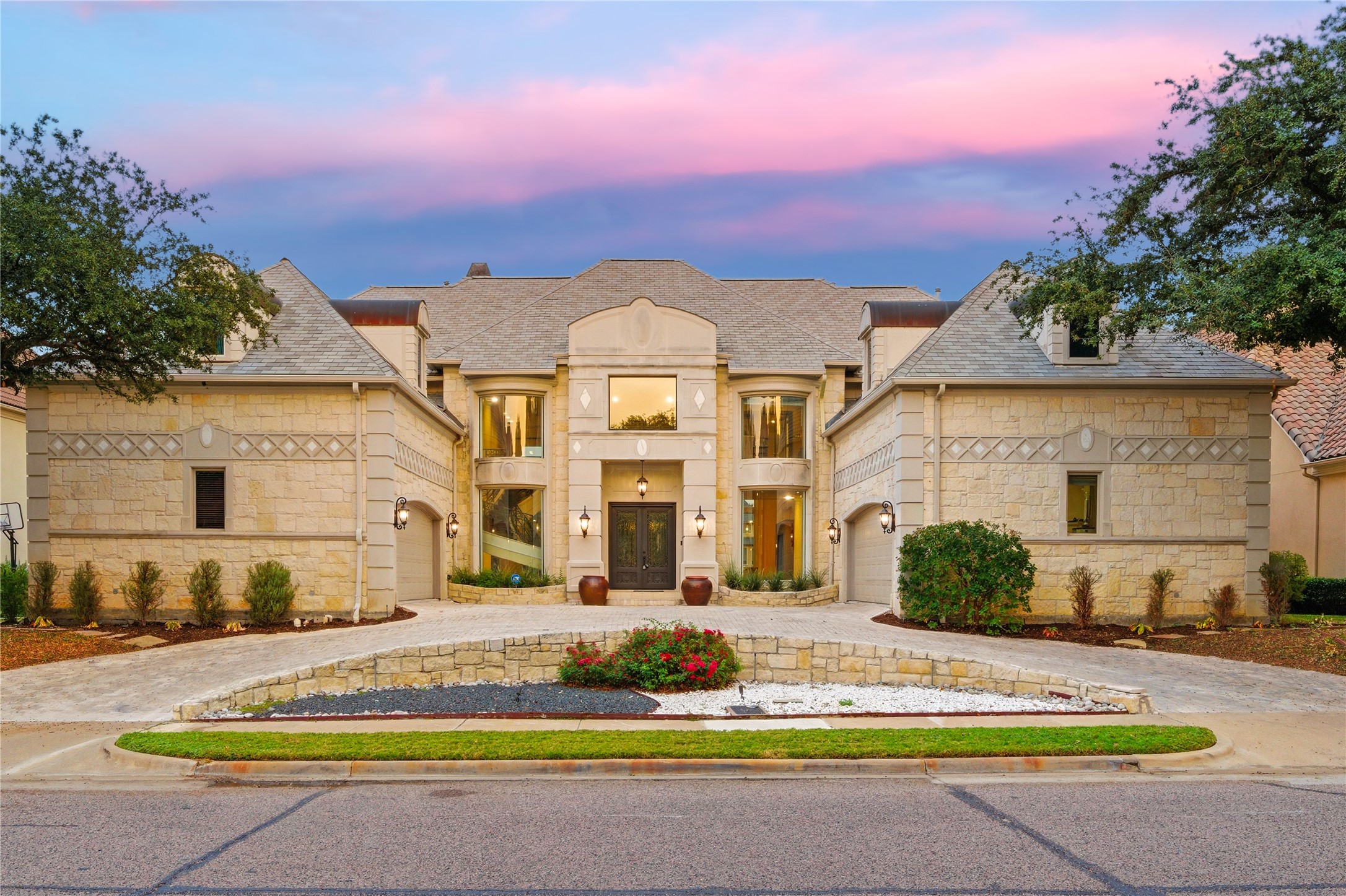 Irving TX, 4616 Windsor Ridge Drive