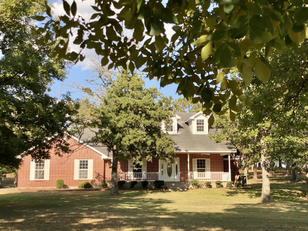 909 Vz County Road 4210 Athens TX 75752