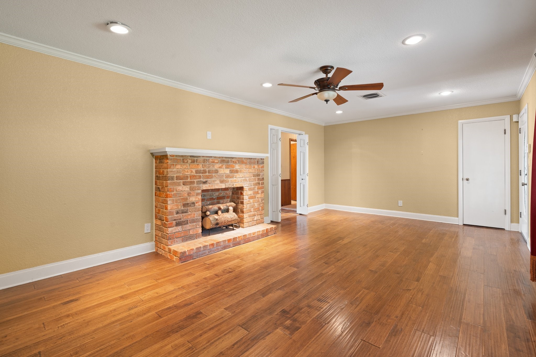 1944 County Road 401 Alvarado TX 76009