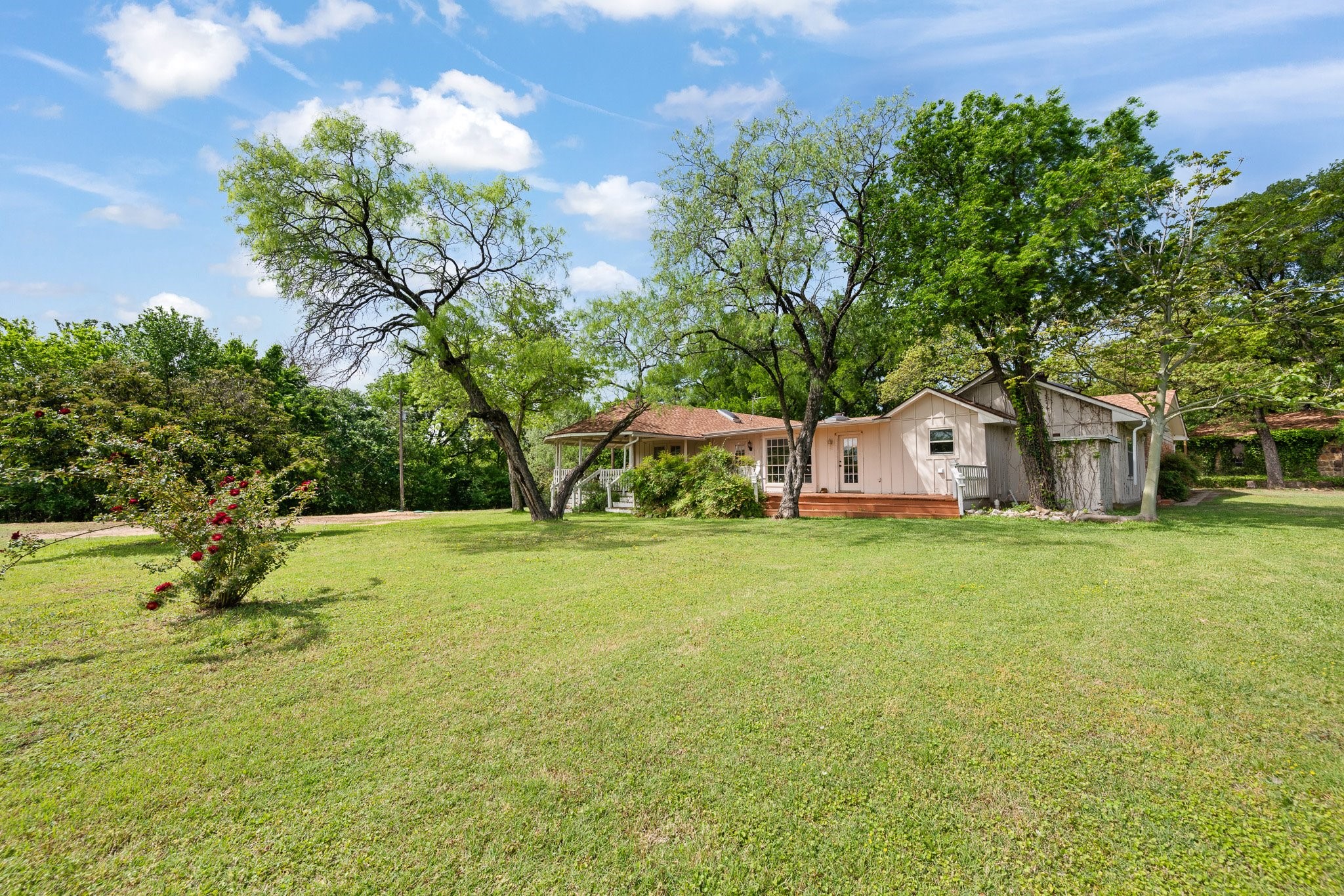 1944 County Road 401 Alvarado TX 76009