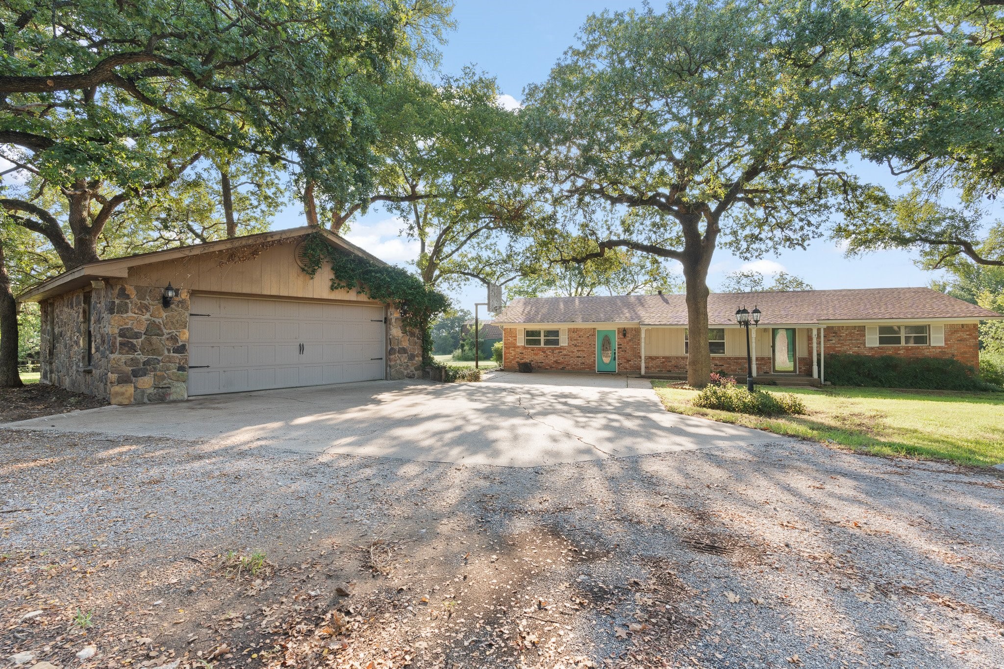 1944 County Road 401 Alvarado TX 76009