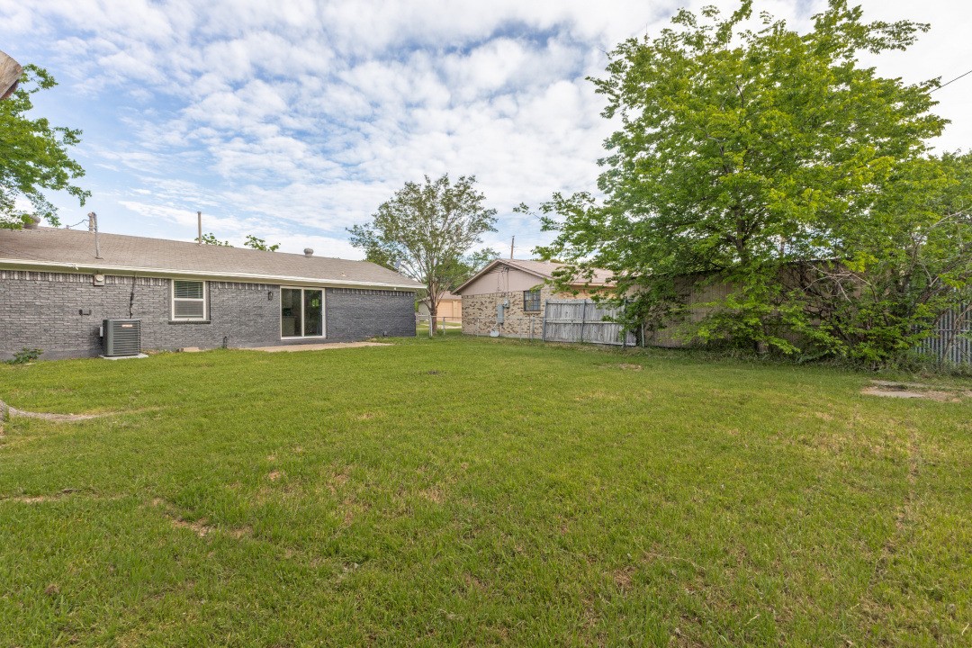 512 Lindo Drive Mesquite TX 75149