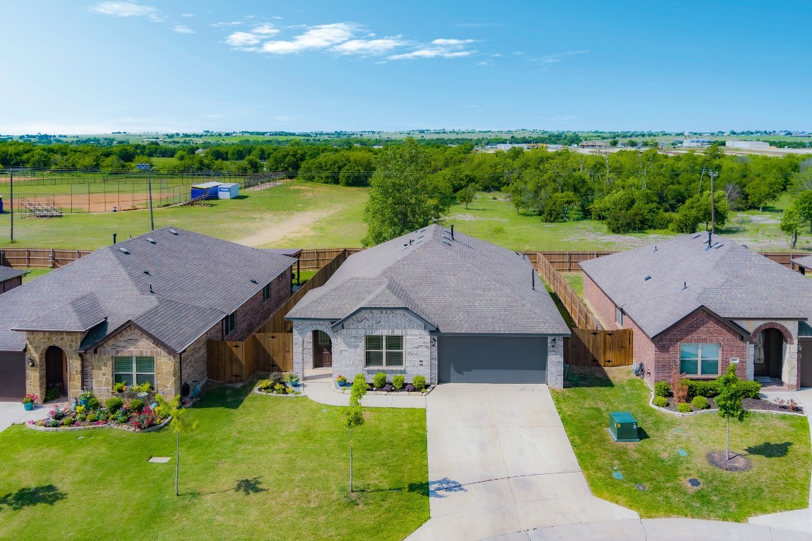 1008 Fairfax Drive Godley TX 76044