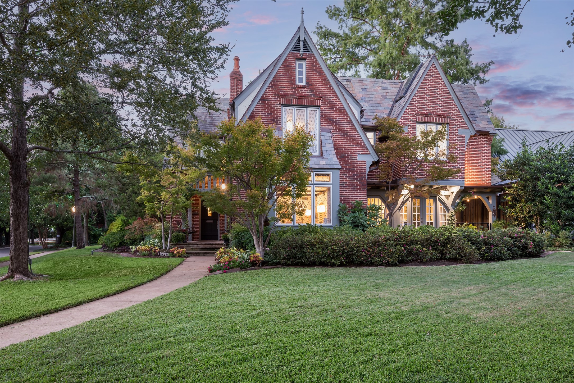 3725 Cragmont Avenue Dallas TX 75205