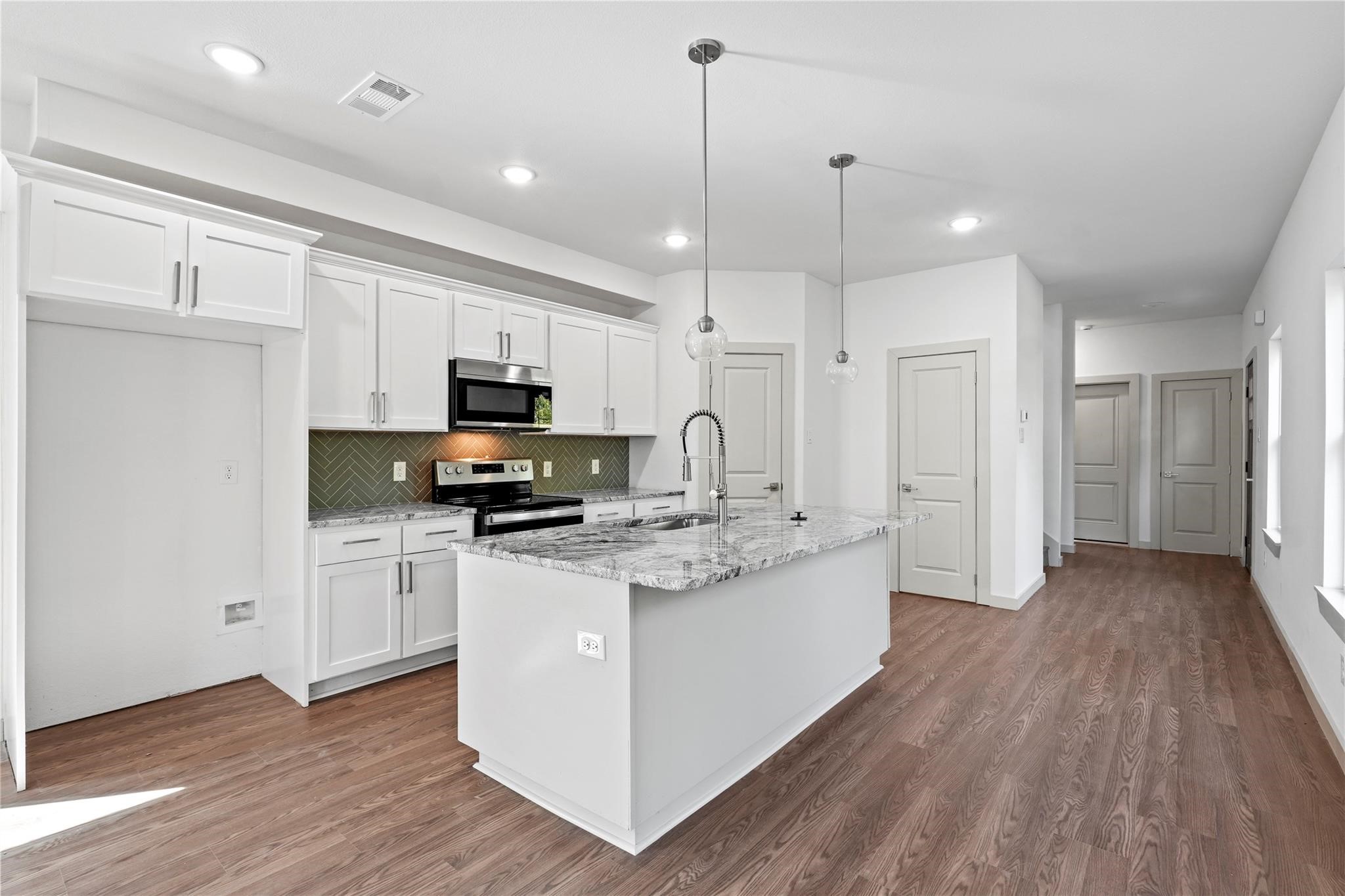2432 Saint Clair Drive Dallas TX 75215