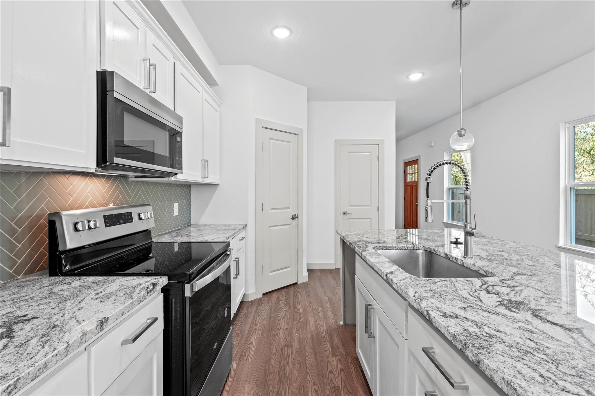 2432 Saint Clair Drive Dallas TX 75215