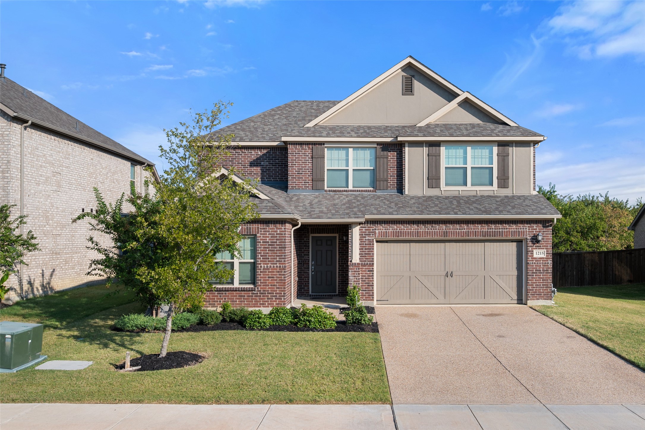 1215 Putnam Street Mansfield TX 76063