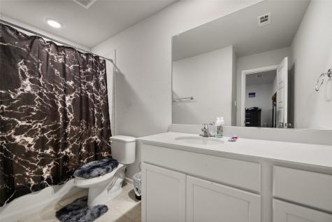 1215 Putnam Street Mansfield TX 76063