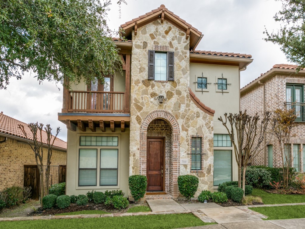 7048 Angelina Drive Irving TX 75039