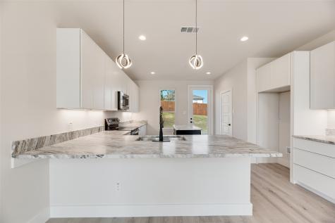 6046 Plum Dale Road Dallas TX 75241
