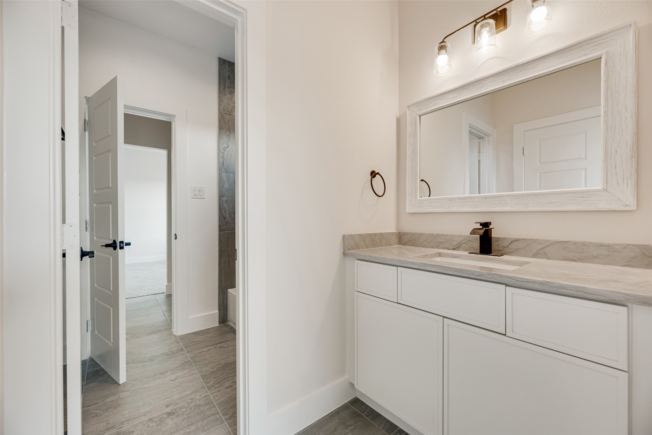6046 Plum Dale Road Dallas TX 75241