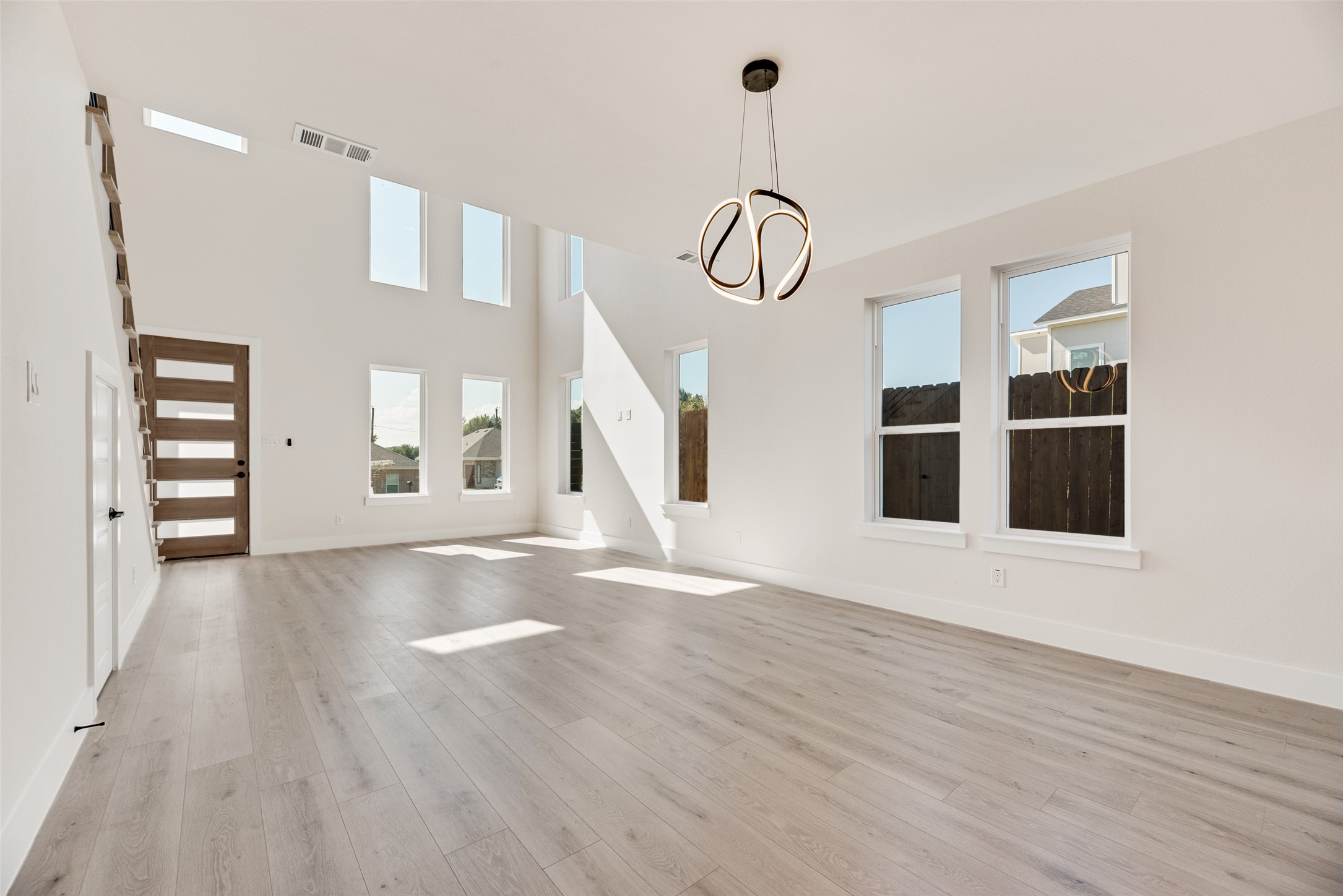 6046 Plum Dale Road Dallas TX 75241