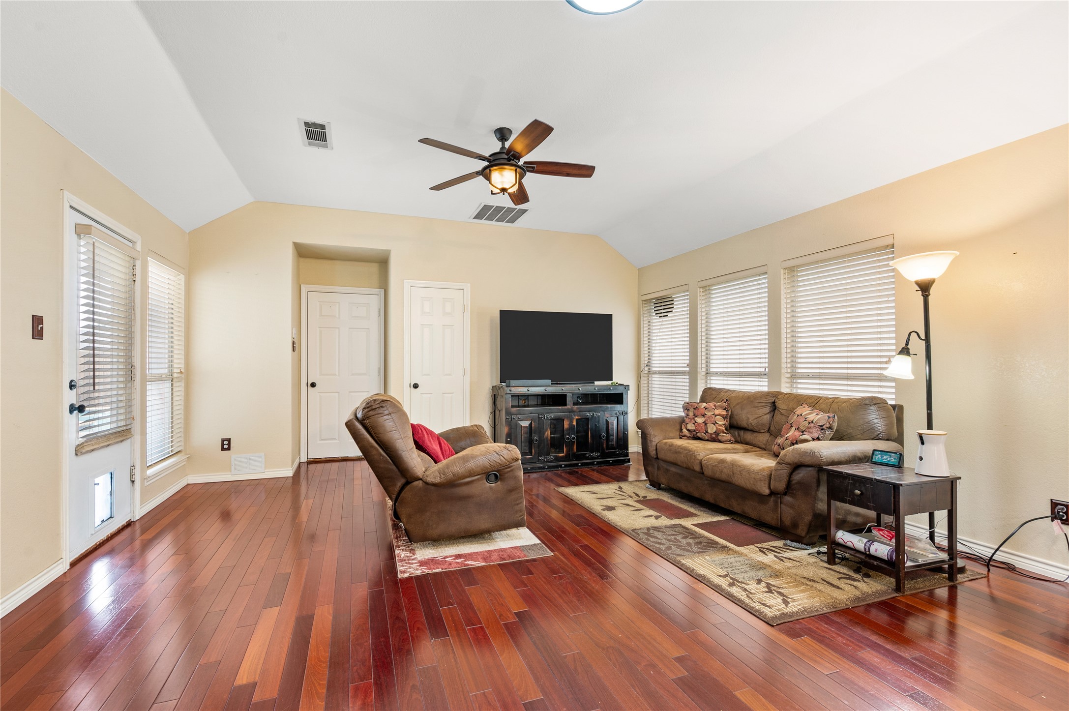1138 Holly Drive Carrollton TX 75010