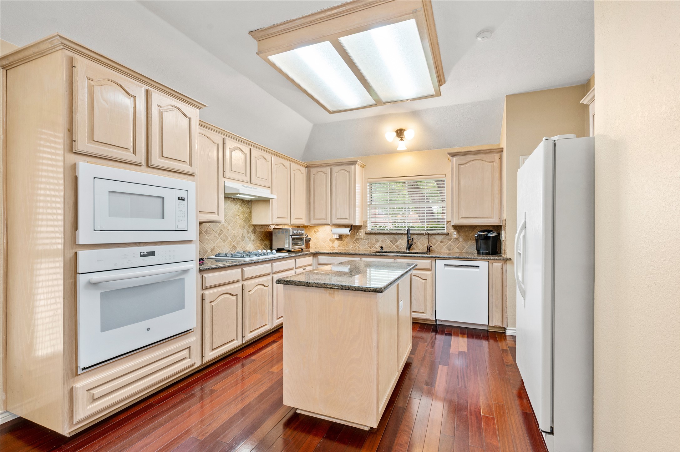 1138 Holly Drive Carrollton TX 75010