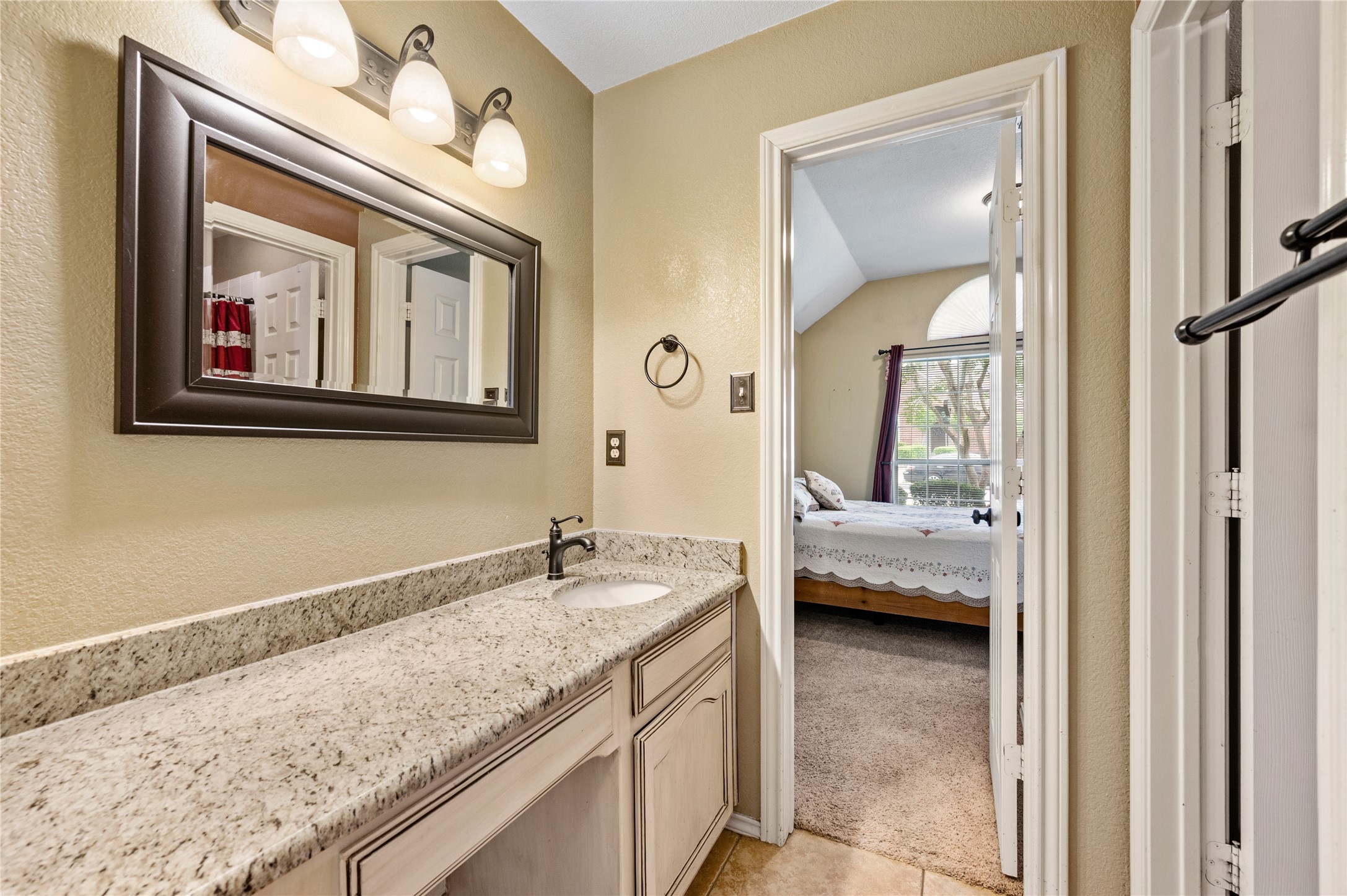 1138 Holly Drive Carrollton TX 75010
