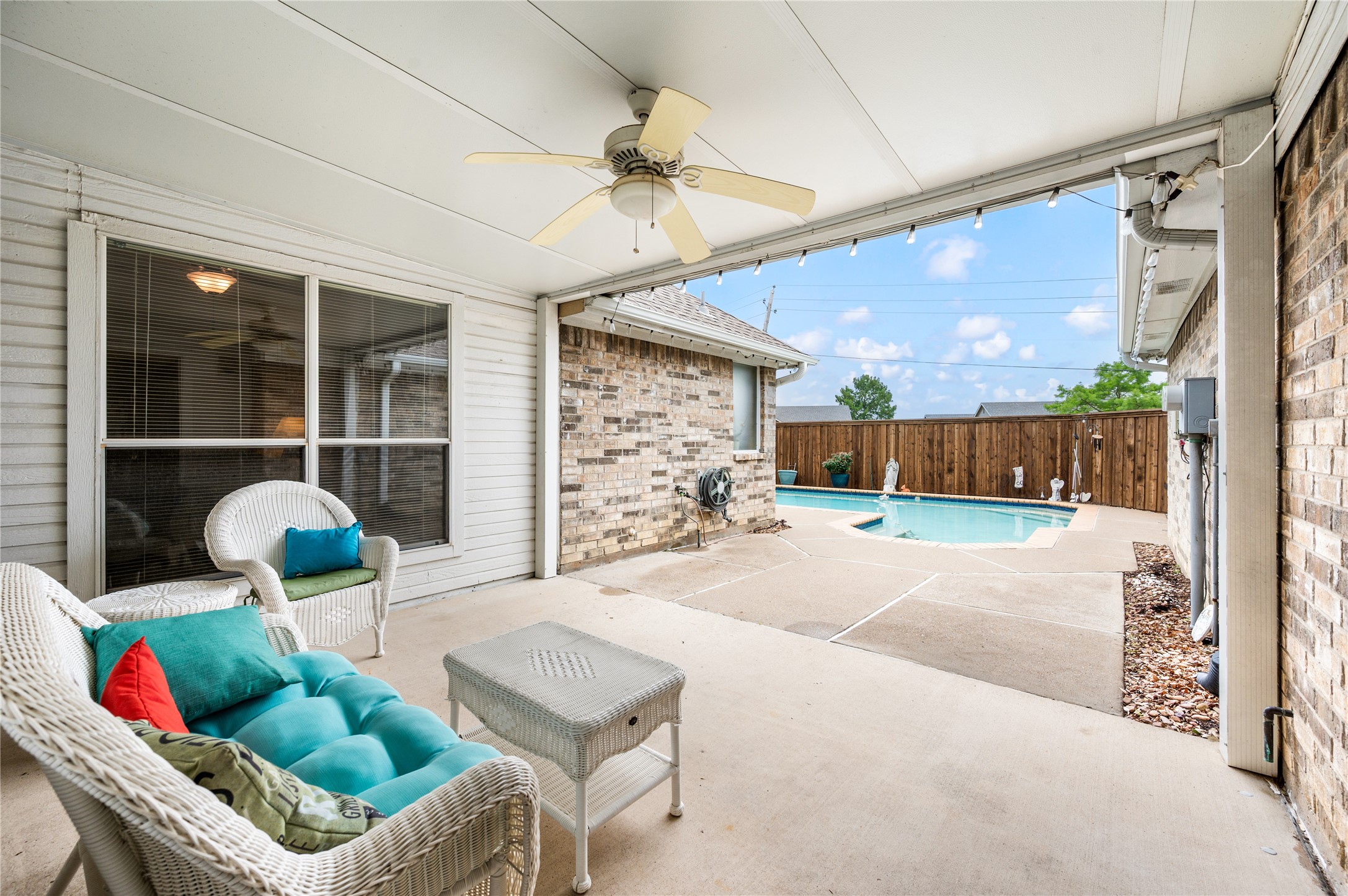 1138 Holly Drive Carrollton TX 75010
