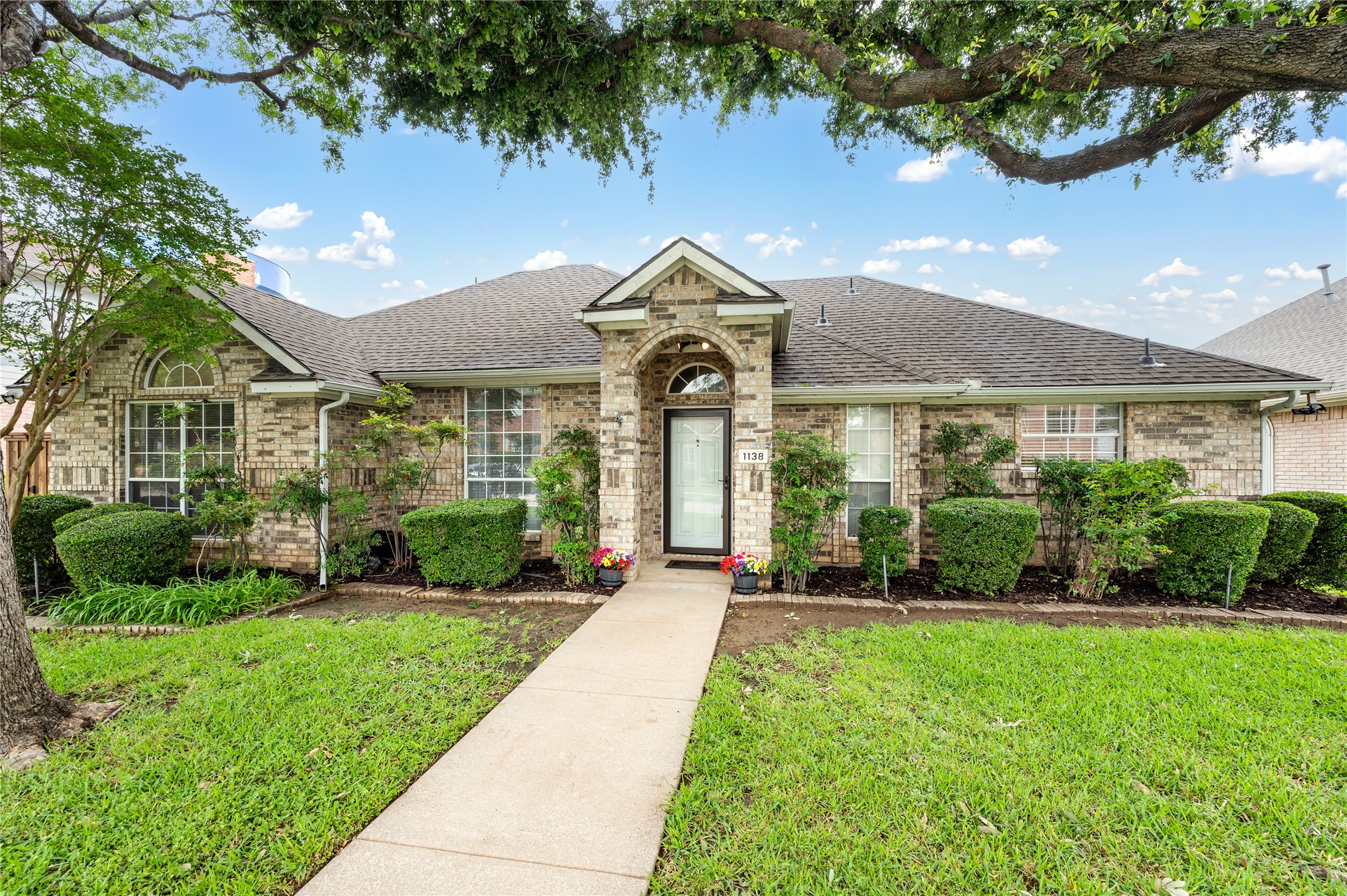 1138 Holly Drive Carrollton TX 75010
