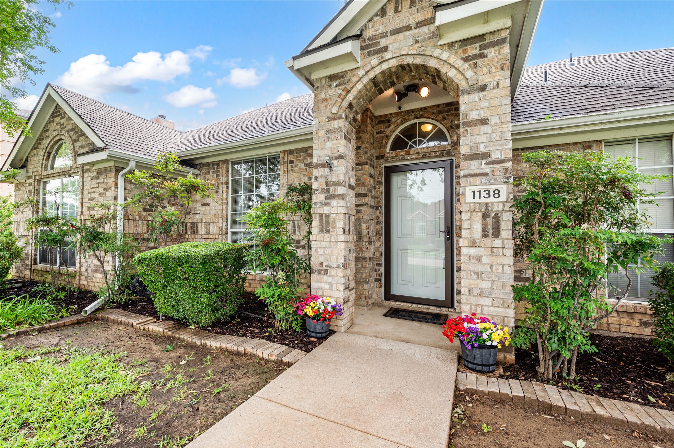 1138 Holly Drive Carrollton TX 75010
