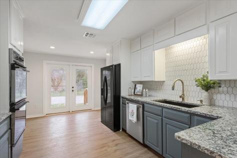 2416 Lake Air Drive Waco TX 76710