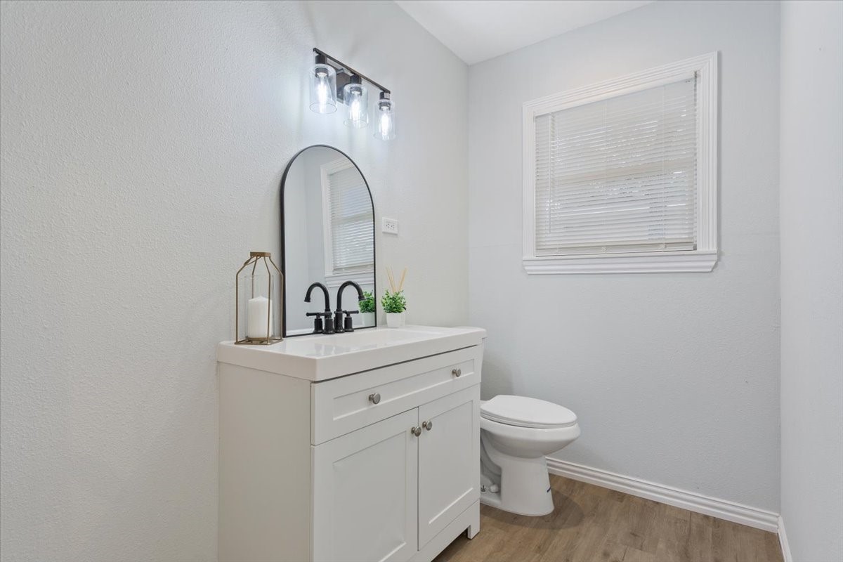 2416 Lake Air Drive Waco TX 76710