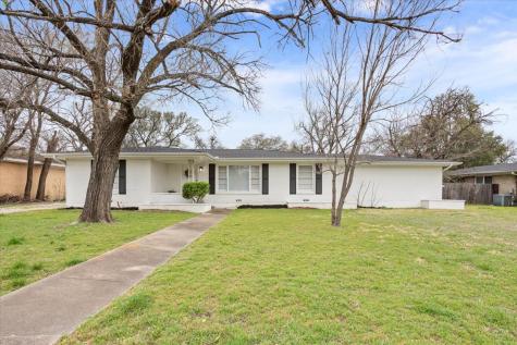 2416 Lake Air Drive Waco TX 76710