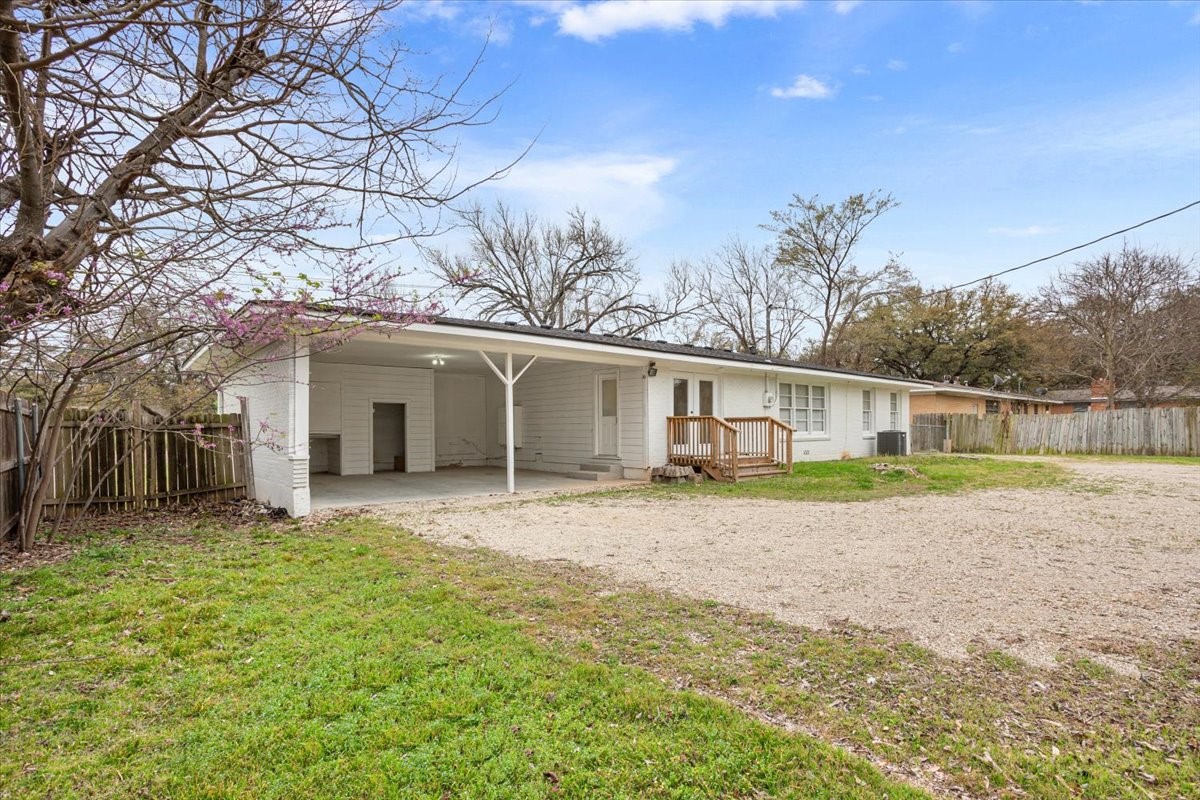 2416 Lake Air Drive Waco TX 76710