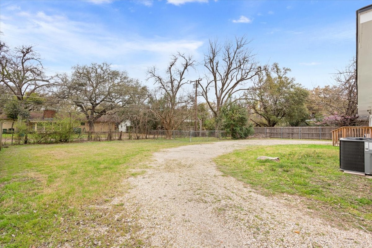 2416 Lake Air Drive Waco TX 76710