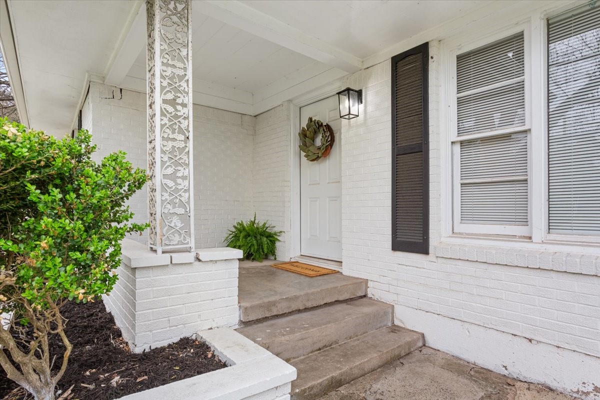 2416 Lake Air Drive Waco TX 76710