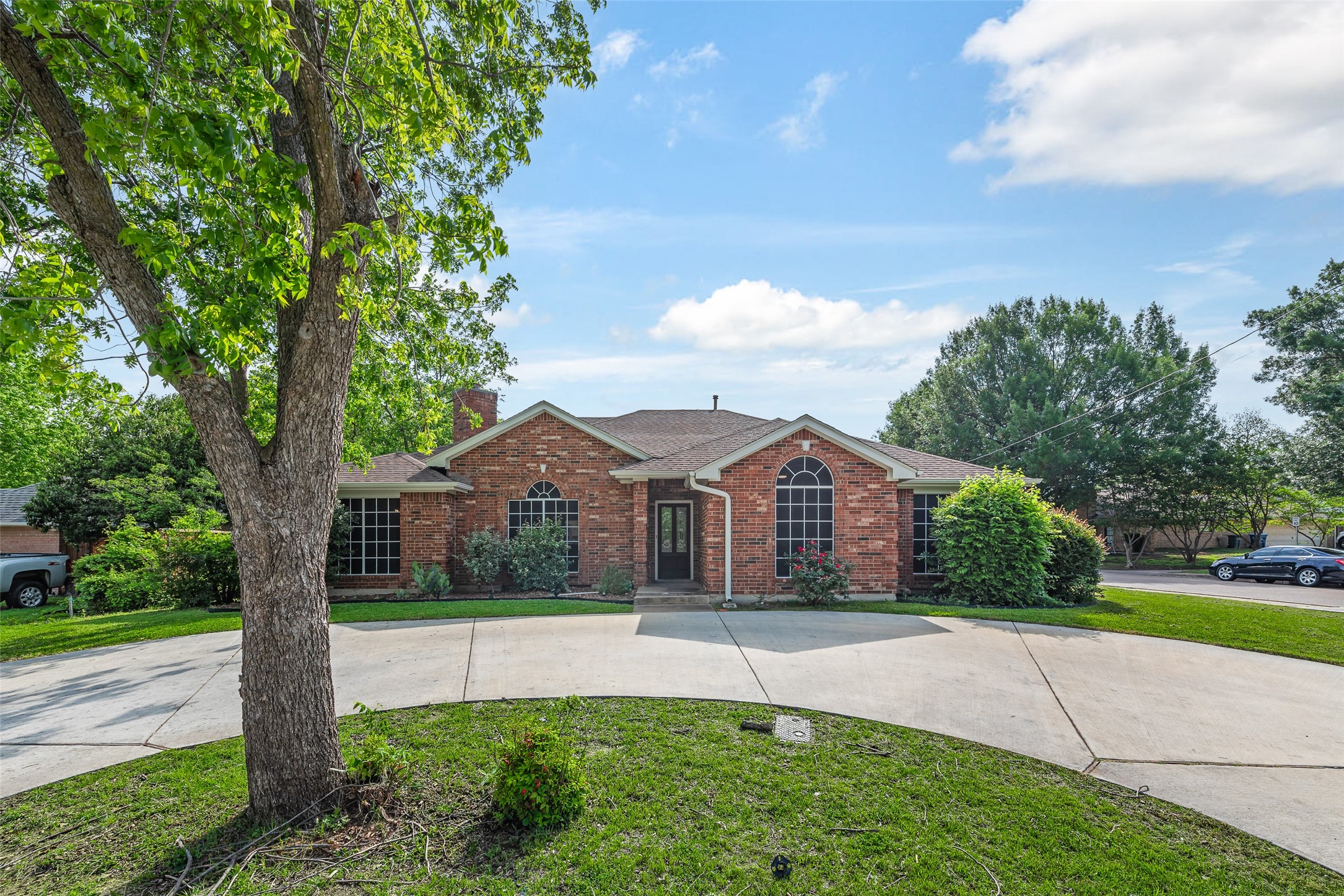 600 N Chattey Road Desoto TX 75115