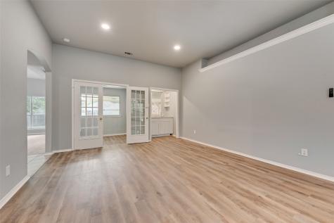 600 N Chattey Road Desoto TX 75115