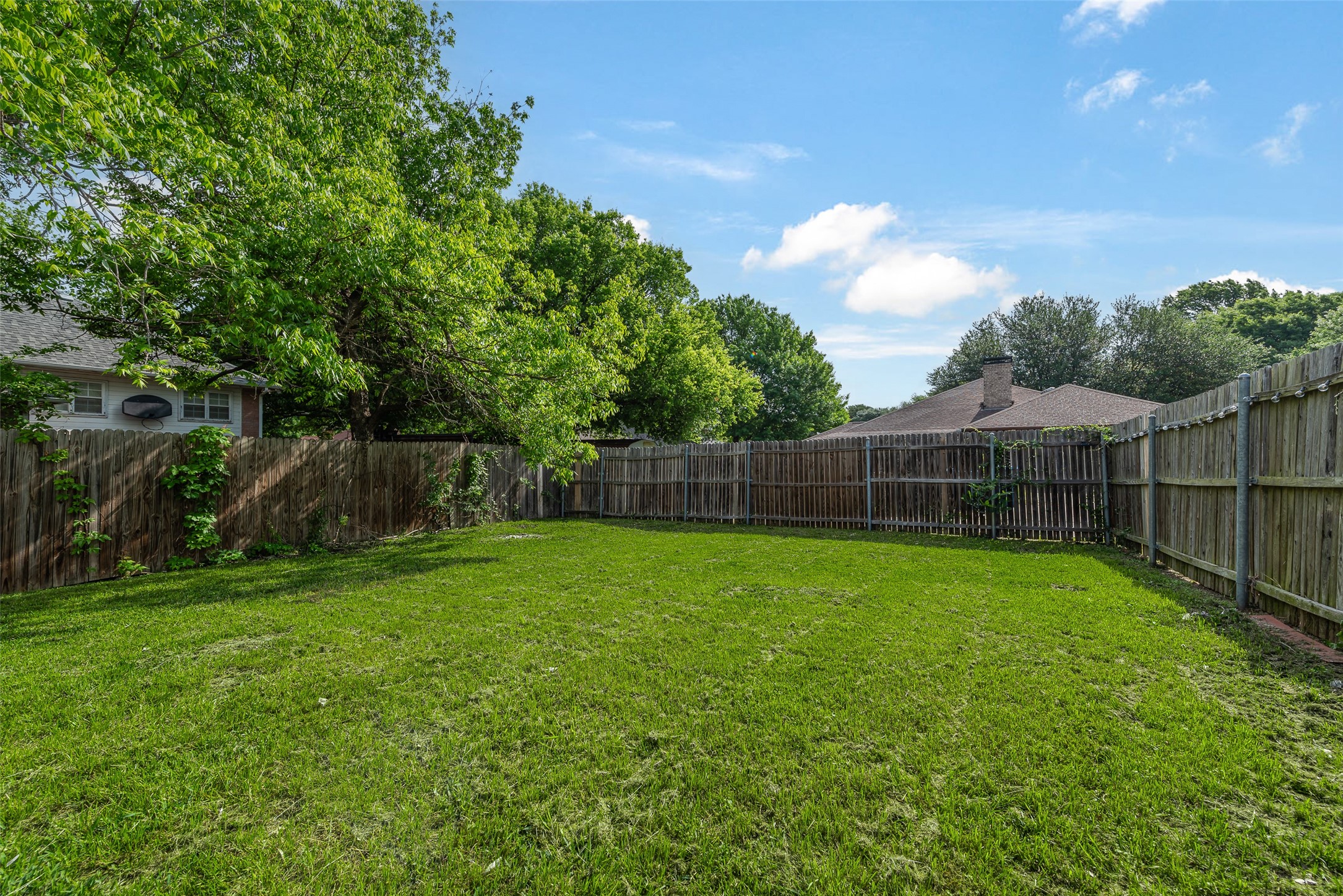 600 N Chattey Road Desoto TX 75115