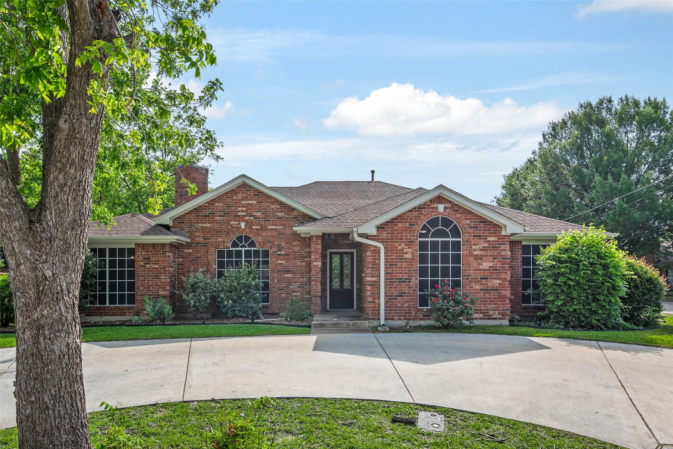 600 N Chattey Road Desoto TX 75115