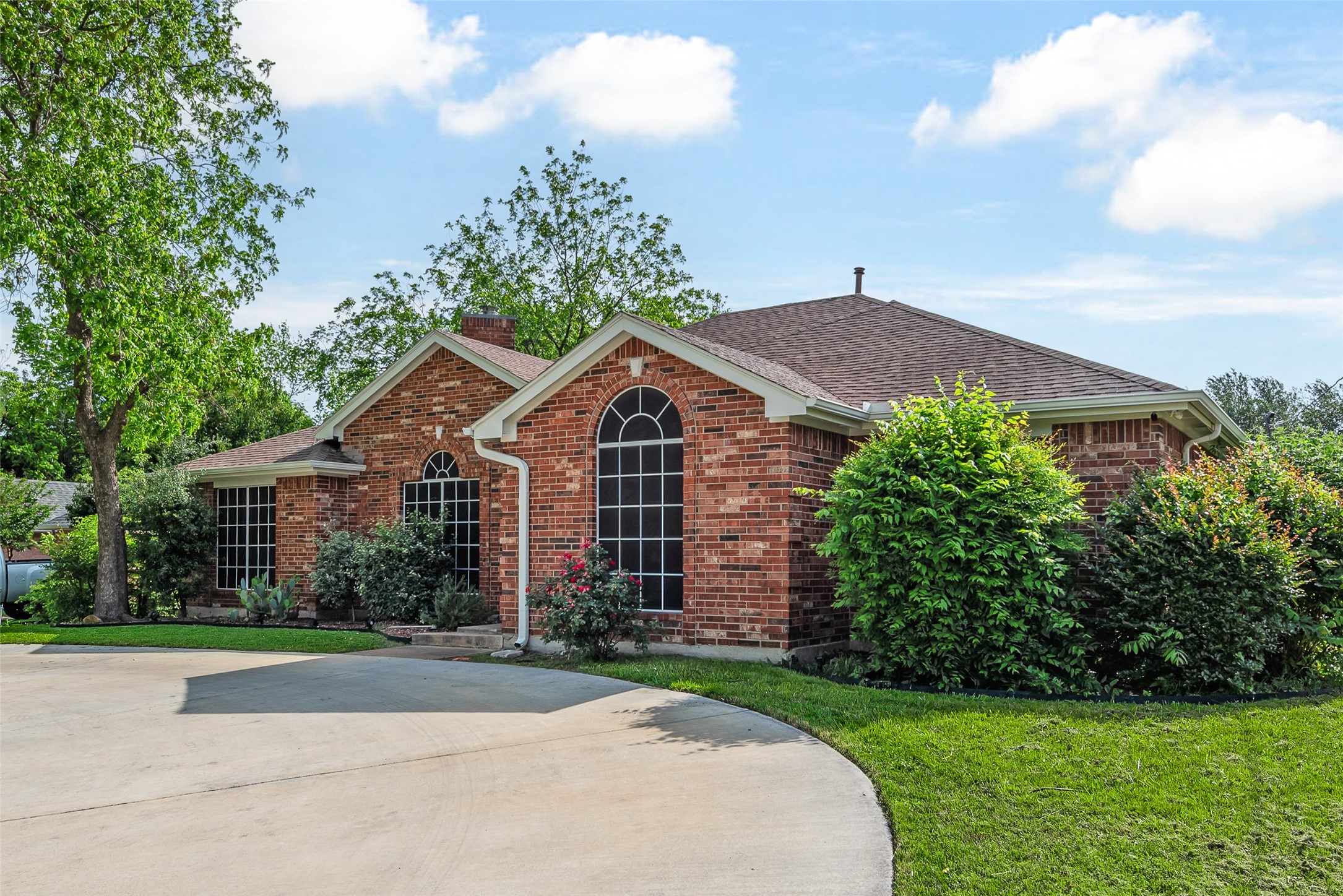 600 N Chattey Road Desoto TX 75115