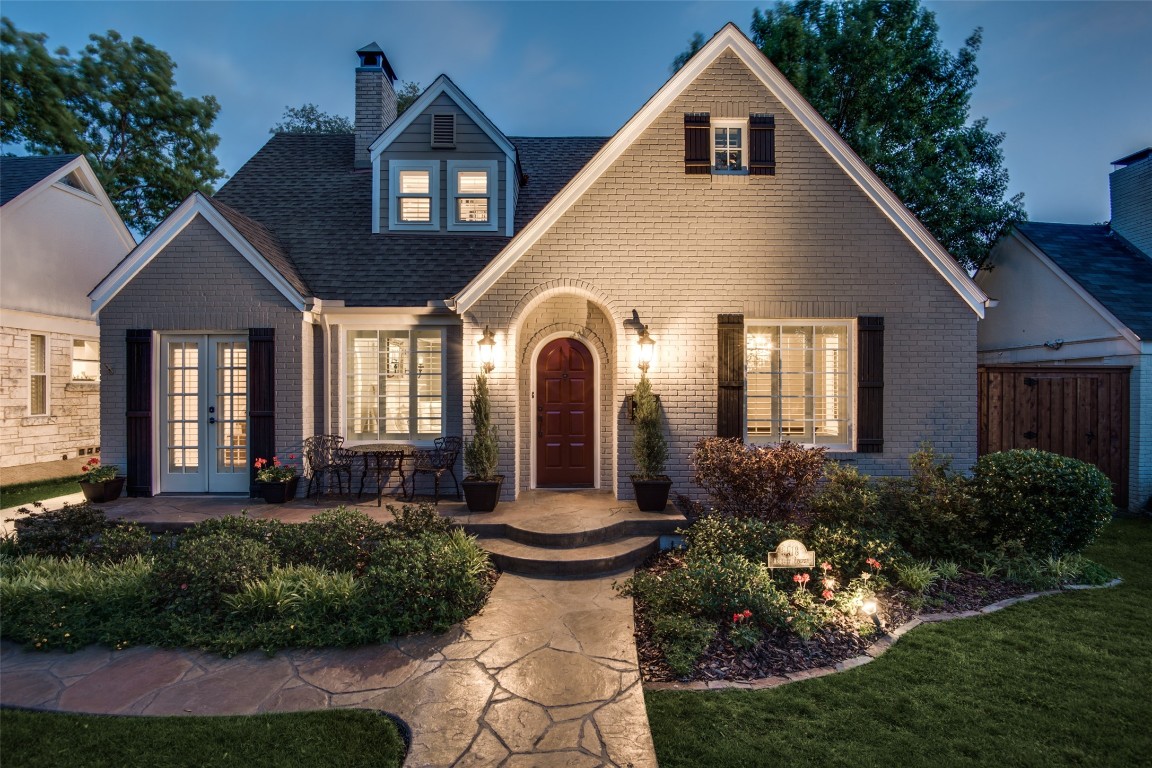 5518 W Amherst Avenue Dallas TX 75209