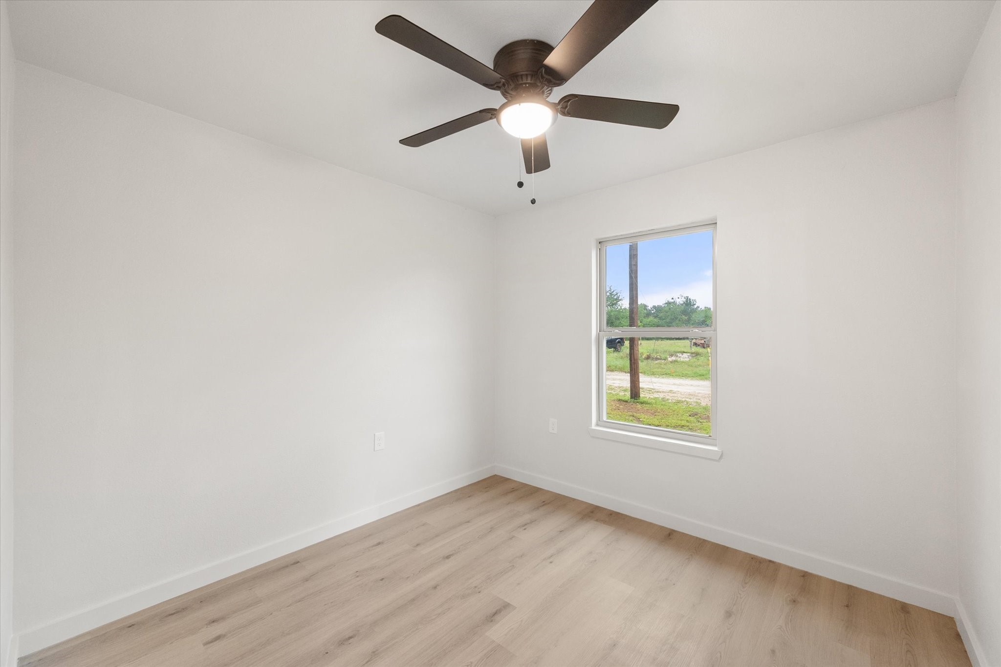 901 S 3rd Dawson TX 76639