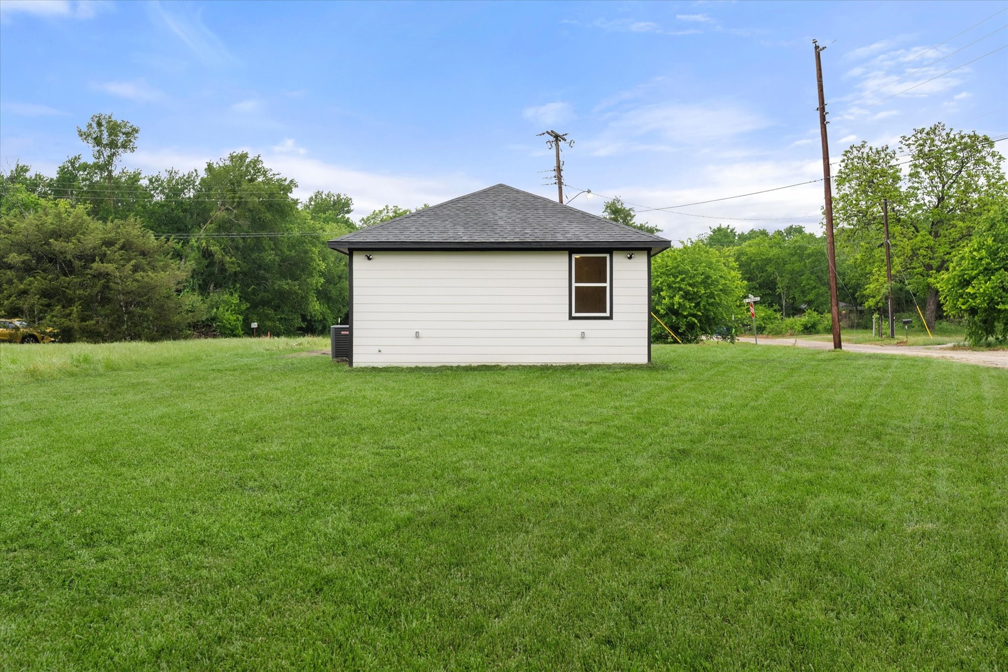 901 S 3rd Dawson TX 76639