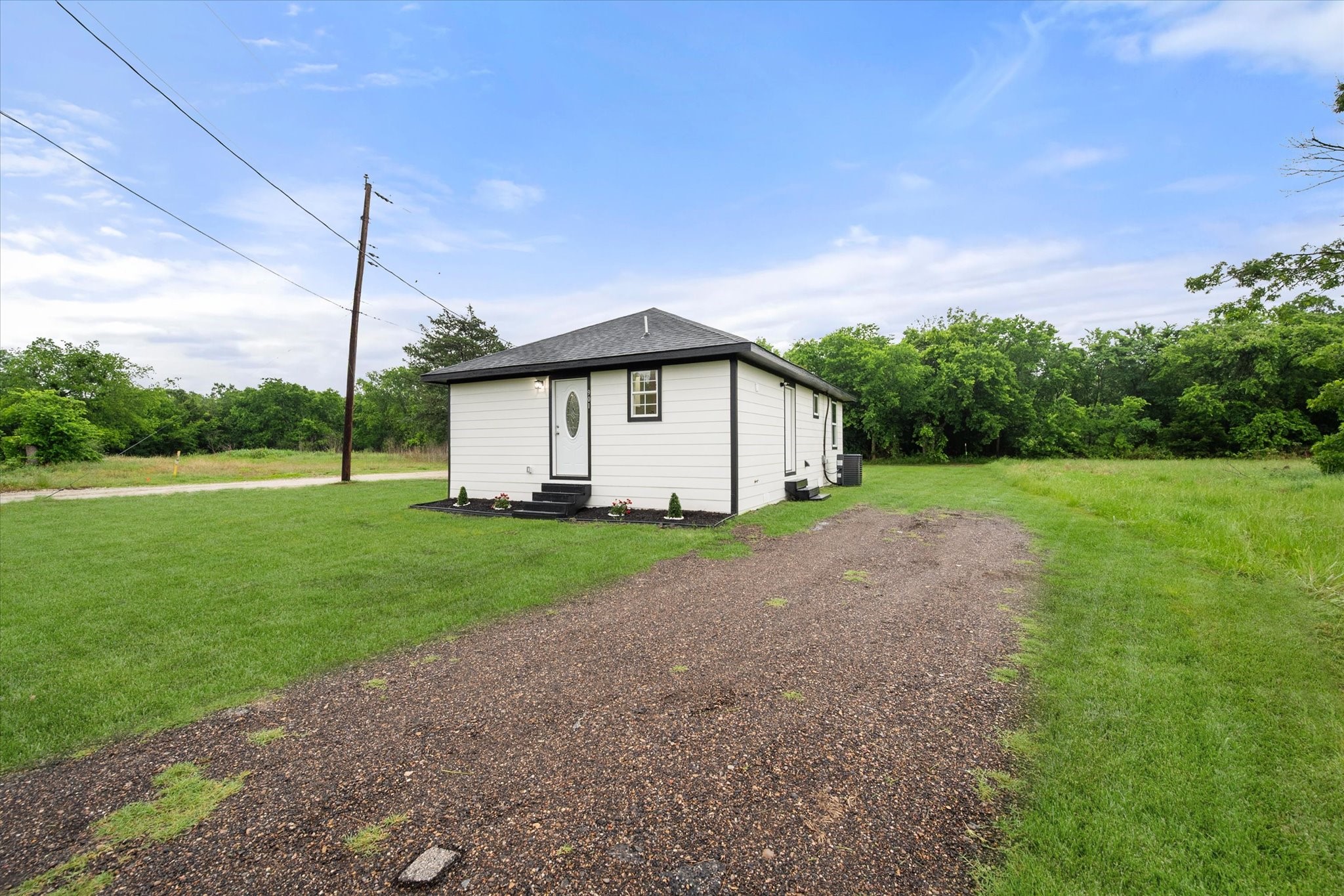 901 S 3rd Dawson TX 76639
