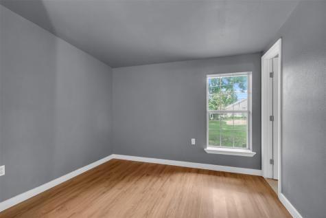 918 Garden Drive Garland TX 75040