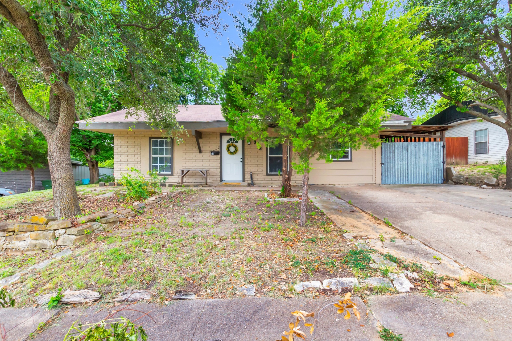 918 Garden Drive Garland TX 75040