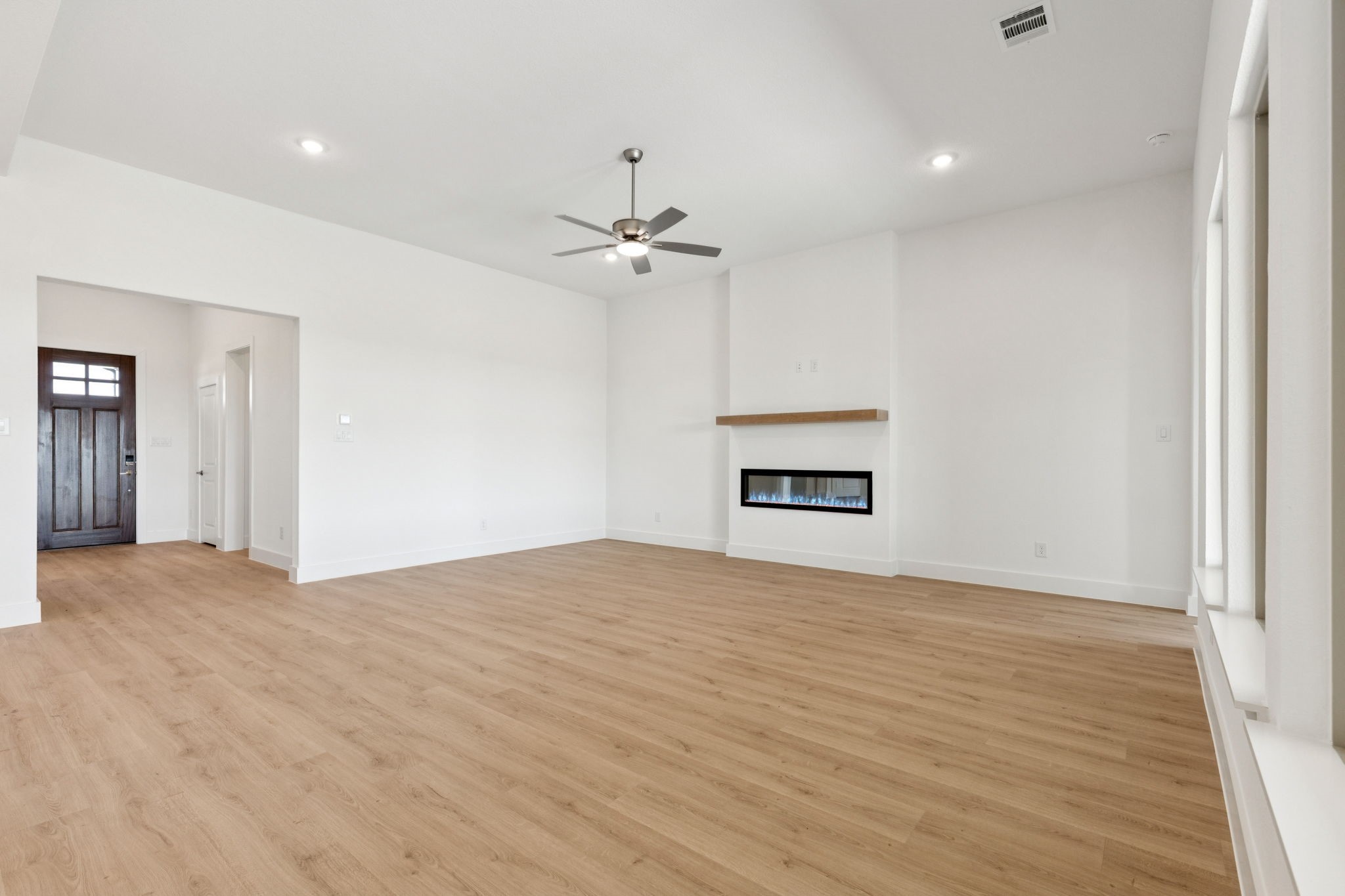 133 Swan Lake Drive Waxahachie TX 75165