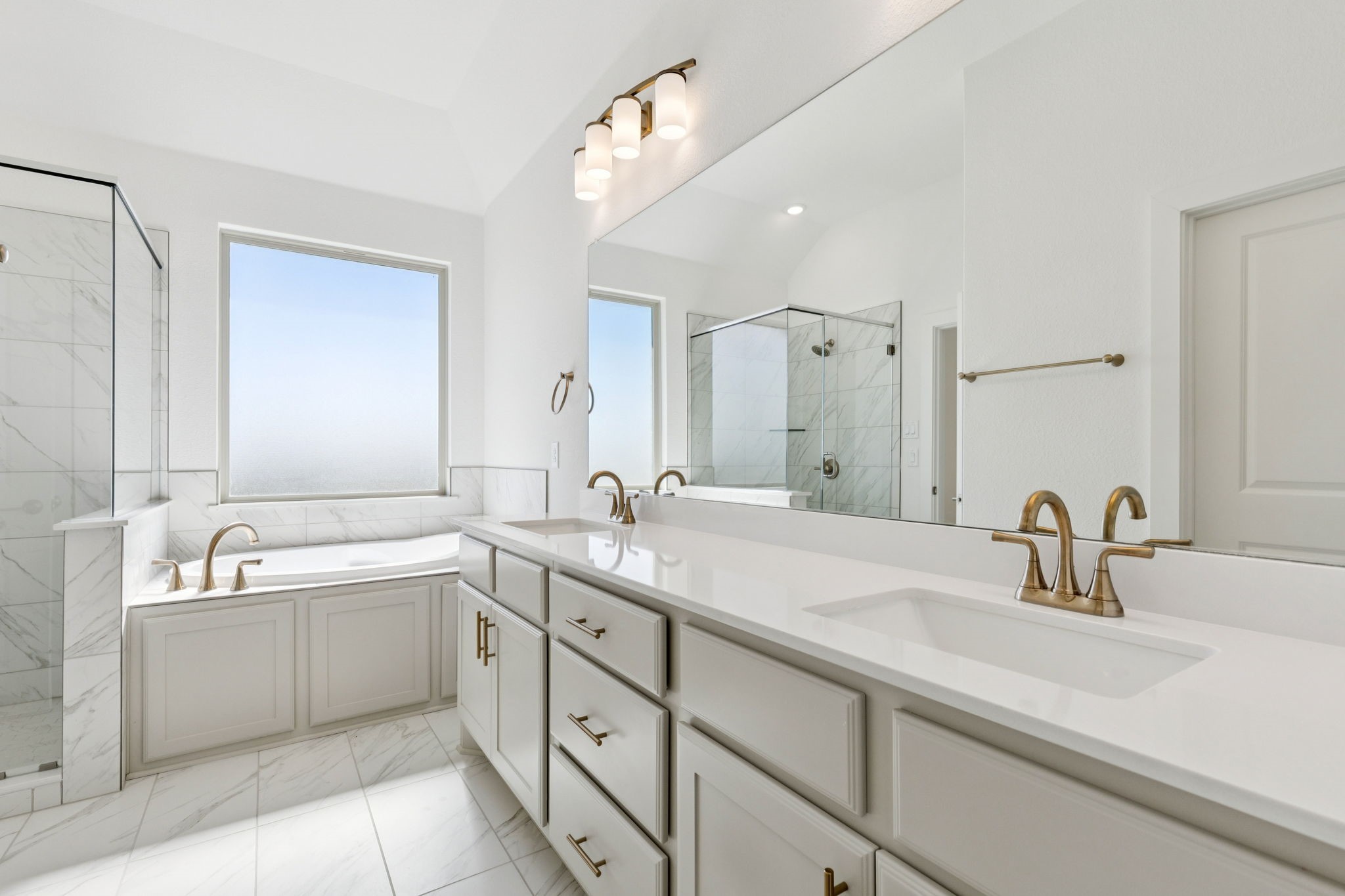 133 Swan Lake Drive Waxahachie TX 75165