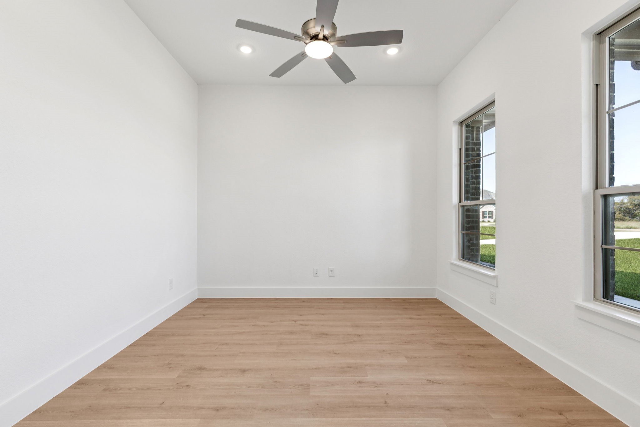 133 Swan Lake Drive Waxahachie TX 75165