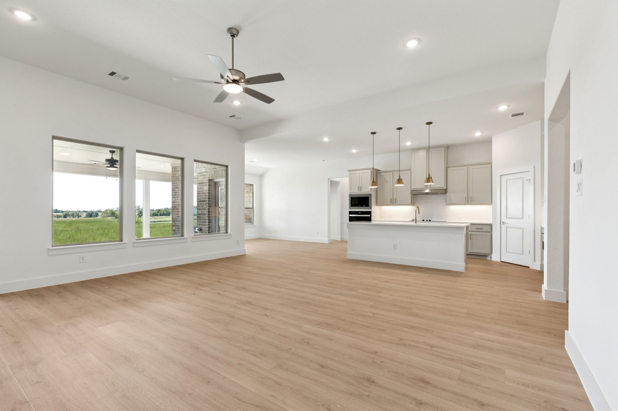133 Swan Lake Drive Waxahachie TX 75165
