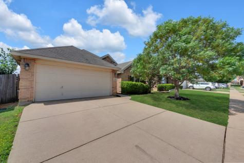 513 Crescent Creek Lane Fort Worth TX 76140