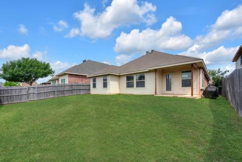513 Crescent Creek Lane Fort Worth TX 76140